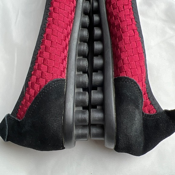 bernie Mev. Slip On Shoes, Size 8 to 8.5 - Picture 7 of 12